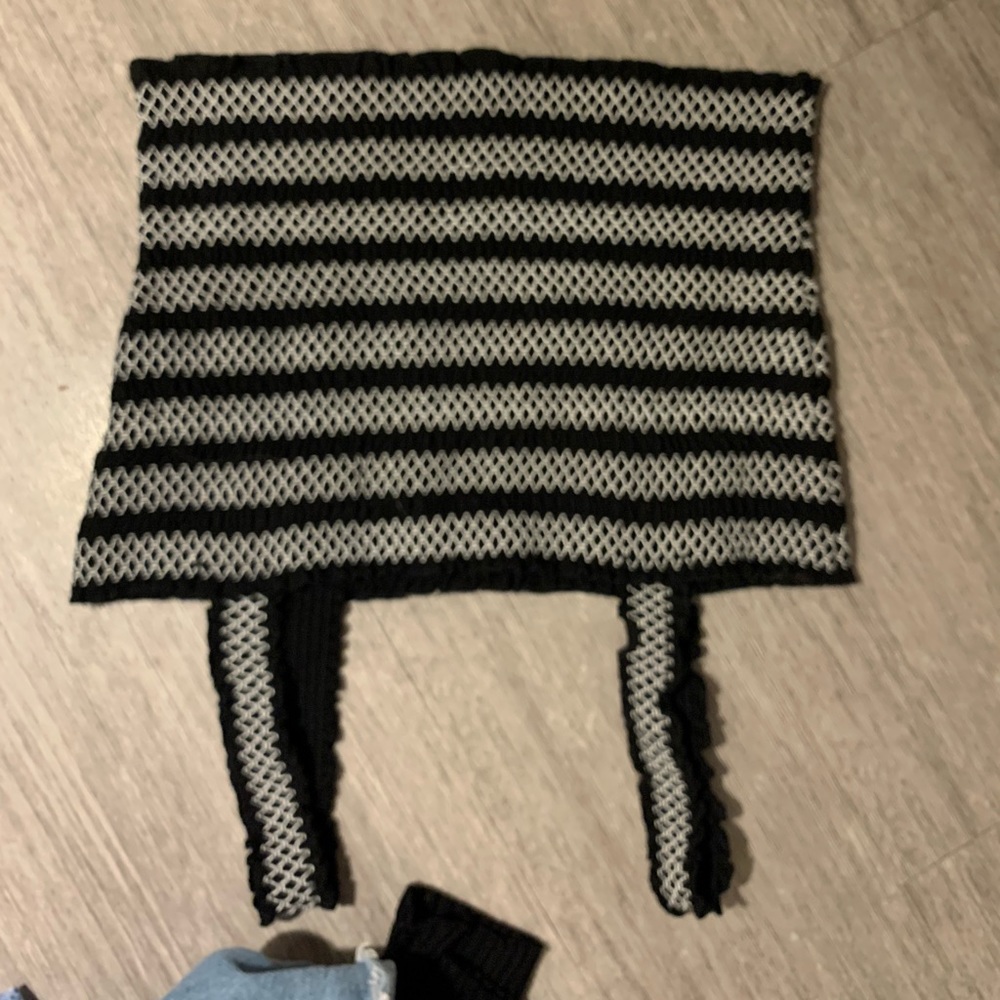 Stripe tight crop top not bra required
